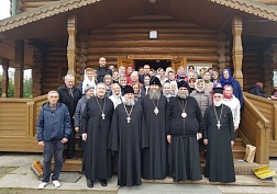 Литургия в праздник Воздвижения Честного и Животворящего Креста Господня Литургия в праздник Воздвижения Честного и Животворящего Креста Господня