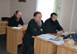 Занятия по катехизису и церковному уставу