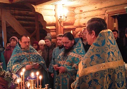 Праздничная Литургия на Питерском подворье Праздничная Литургия на Питерском подворье