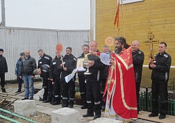 Пасхальная литургия в колонии