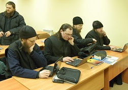 Студенты отправились на сессию